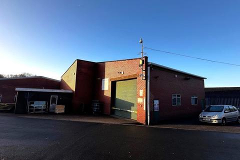 Industrial unit to rent, Unit 7, Broadwyn Trading Estate, Cradley Heath, B64 6PS