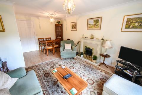 2 Foundry Close, Hook, RG27 9JD