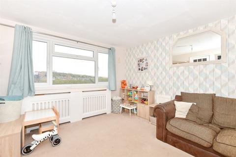 3 bedroom end of terrace house for sale, Ash Walk, Newhaven, East Sussex