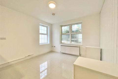 Apartment to rent, Uxbridge Road, Southall UB1