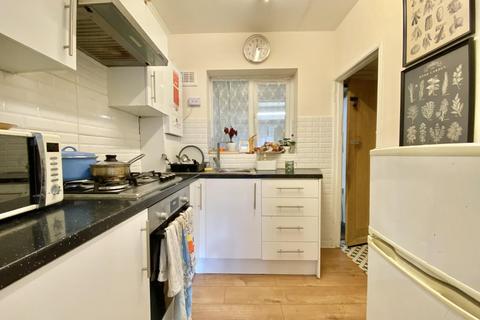 2 bedroom terraced house to rent, Coronation Road, Hayes, UB3 4JU