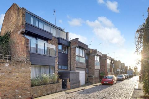 3 bedroom end of terrace house for sale, Camden Mews, Camden