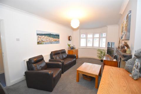 3 Central Avenue, Rochford, SS4 3BQ