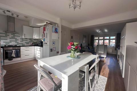 3 bedroom house for sale, Woolwich Road, London SE2