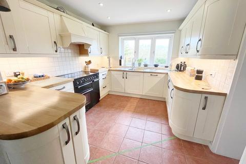 4 bedroom detached house for sale, High Barn Road, Upper Dicker, Hailsham, East Sussex, BN27