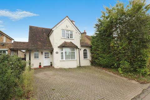 4 bedroom detached house for sale, Grove Lane, Gerrards Cross SL9