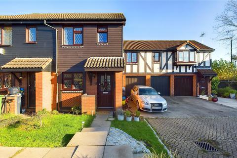 40 Windmill Field, Windlesham, GU20 6QD