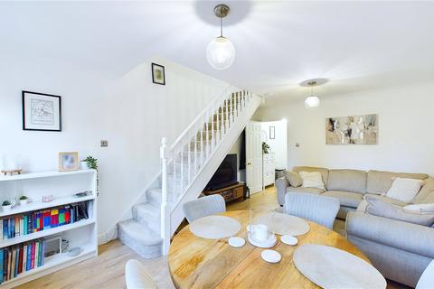 40 Windmill Field, Windlesham, GU20 6QD