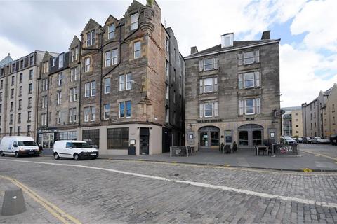 2 bedroom flat to rent, Waters Close, Edinburgh EH6