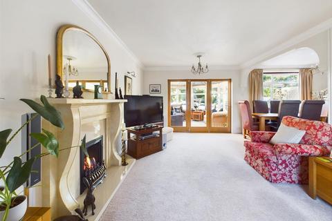 4 bedroom detached house for sale, Richmond Gardens, Nottingham NG5