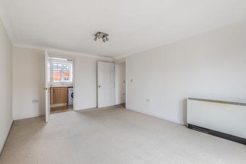 2 bedroom flat for sale, Newbury,  Berkshire,  RG14