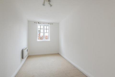 2 bedroom flat for sale, Newbury,  Berkshire,  RG14