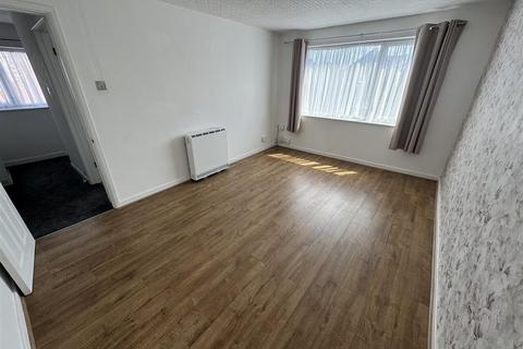 2 bedroom maisonette to rent, Canberra Road, Aldermans Green, Coventry, CV2 1NJ