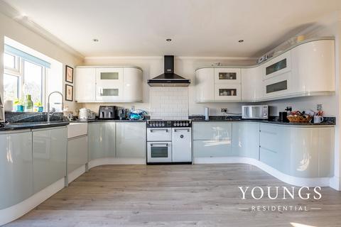 292 Central Avenue, Southend-on-sea, SS2 4EE