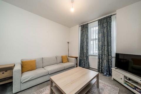 1 bedroom flat to rent, Goldsboro Road, London SW8