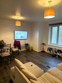 2 bedroom apartment to rent, Deanery Court, Manchester, M8