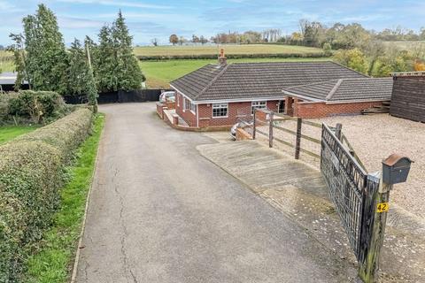 3 bedroom detached bungalow for sale, Kettering Road, Kettering NN14