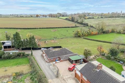 3 bedroom detached bungalow for sale, Kettering Road, Kettering NN14