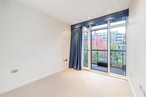 3 bedroom flat to rent, Hepworth Court, Grosvenor Waterside, 30 Gatliff Road, Chelsea, London SW1W