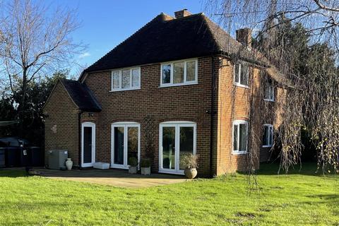 4 bedroom house to rent, Renville, Canterbury CT4