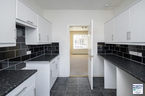 3 bedroom flat for sale, Woodbank Road, Crosshouse, KA2