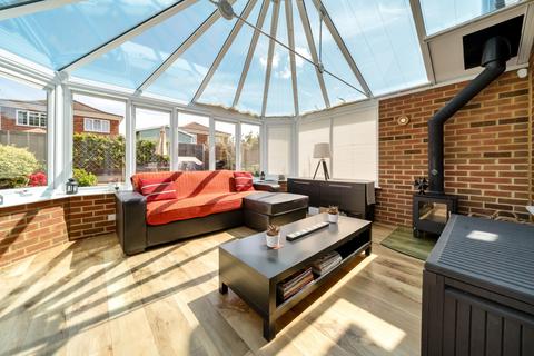Greenhurst Bracknell Lane, Hartley Wintney, Hook, RG27 8QQ
