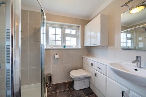 Greenhurst Bracknell Lane, Hartley Wintney, Hook, RG27 8QQ