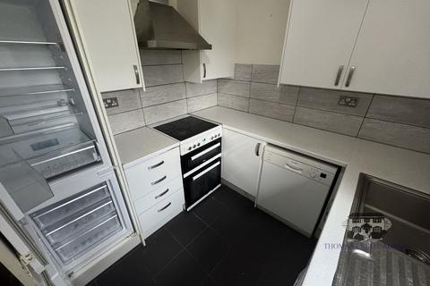 2 bedroom flat to rent, The Crescent, Llandaff, Cardiff. CF5 2DL