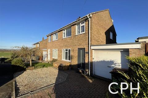 4 bedroom house for sale, Meadow Court, Staxton, Scarborough