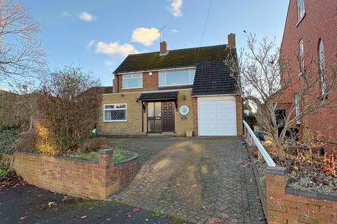 3 bedroom detached house for sale, Dudley Road, Wall Heath DY6