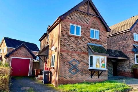 3 bedroom link detached house to rent, Elizabeth Way, Southampton SO32