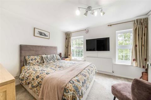 4 bedroom terraced house for sale, Broom Park, Teddington TW11