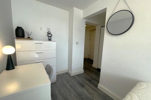 1 bedroom in a house share to rent, Room G, 132 Belsize Avenue, Woodston PE2 9HX