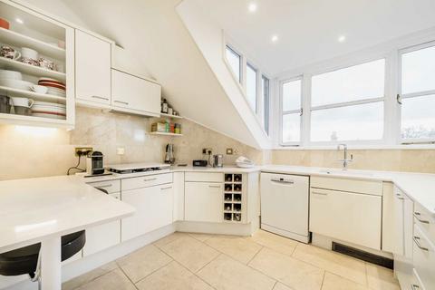 3 bedroom flat to rent, Thurlow Road, London NW3