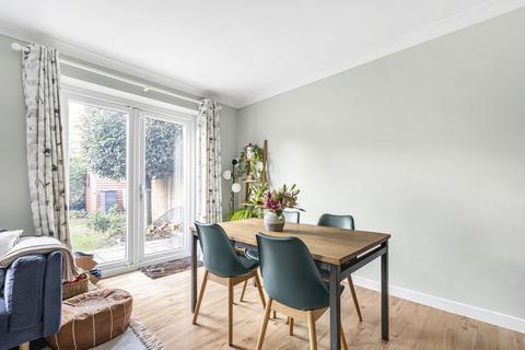 3 bedroom maisonette for sale, Sarsfeld Road, London, SW12