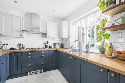 74 Sarsfeld Road, London, SW12 8HP