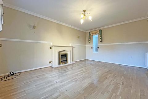 3 bedroom terraced house to rent, Broad Eadow Road, Nottingham NG6