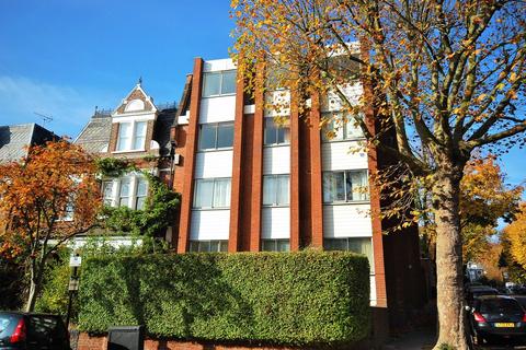 2 bedroom flat to rent, Lowndes Lodge, Whitehall Park, London N19