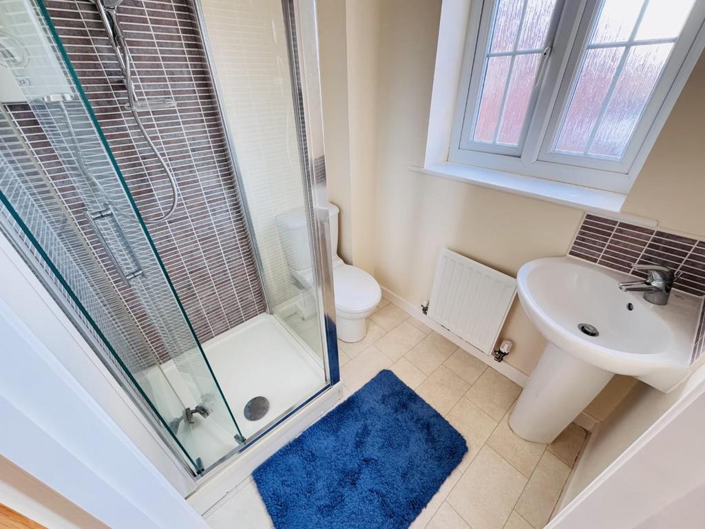 En suite shower room