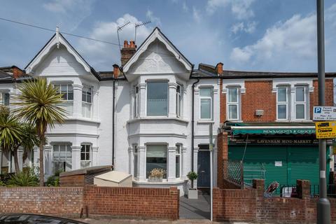 3 bedroom flat to rent, Lavenham Road, Wandsworth, London, SW18