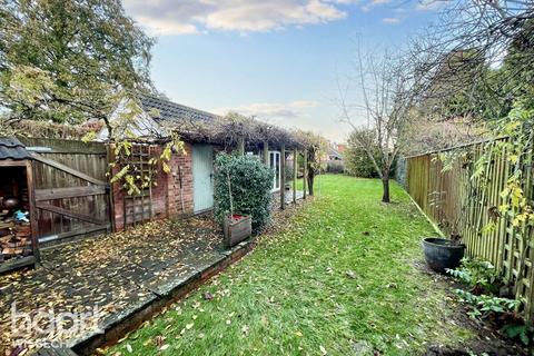 4 bedroom semi-detached house for sale, Mount Drive, Wisbech