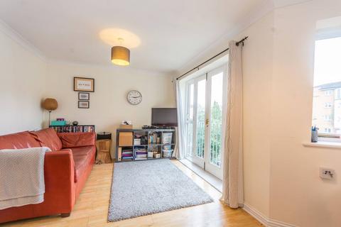 2 bedroom flat to rent, Shalbourne Square, Hackney Wick, London, E9