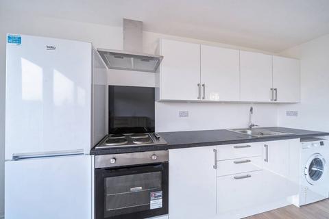 1 bedroom flat to rent, Watford Way, Hendon, NW4