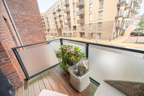 1 bedroom flat for sale, Shearwater Drive, Hendon, London, NW9