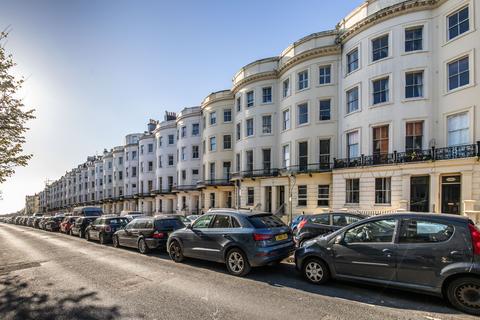 2 bedroom apartment for sale, Brunswick Place, Hove BN3