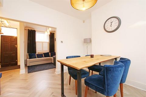 2 bedroom townhouse for sale, Buckingham Street, Off Skeldergate