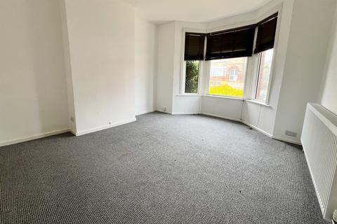 48 Arnold Road, Southampton, SO17 1TG