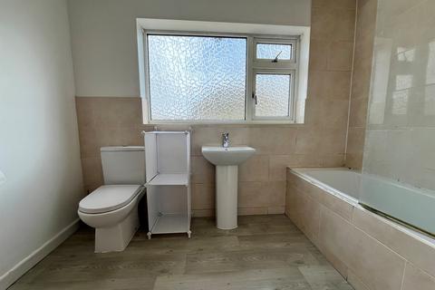 48 Arnold Road, Southampton, SO17 1TG