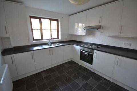 2 bedroom flat to rent, Carisbrooke Road, Leicester