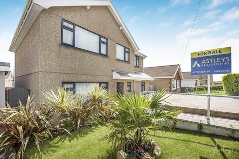 4 bedroom detached house for sale, Chestnut Avenue, West Cross, Swansea